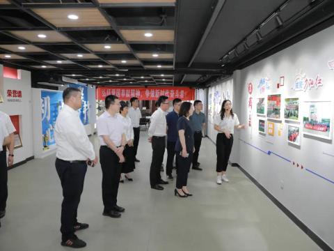 团省委副书记张迎春来利国娱乐国际老牌w66集团调研共青团事情