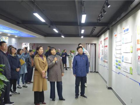 市人大向导来利国娱乐国际老牌w66集团视察“职工之家”建设情形